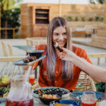 Sul Informação - Vivant. Food & Drinks: Há um novo restaurante em Almancil com gastronomia do mundo e Dj sets
