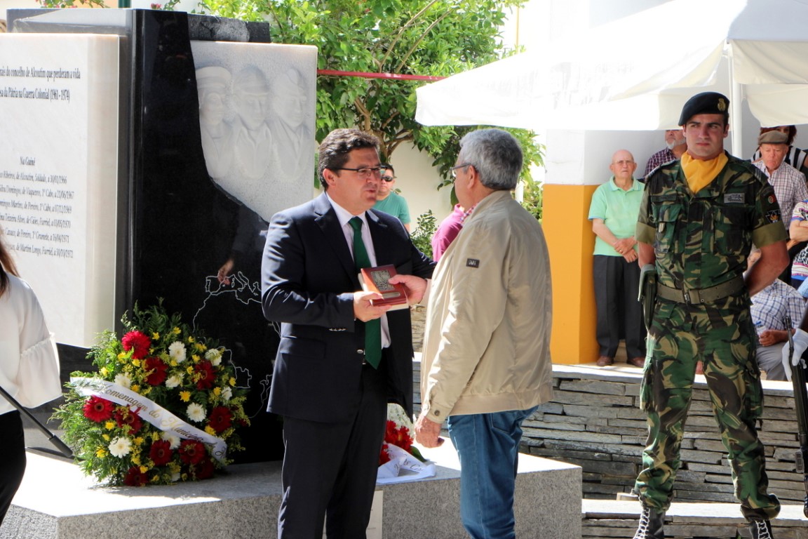 Sul Informação - Alcoutim inaugurou monumento de homenagem aos que combateram na Guerra Colonial
