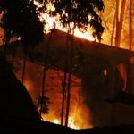 Sul Informação - Pessoas retiradas de casa por precaução no incêndio de Monchique (com fotos)