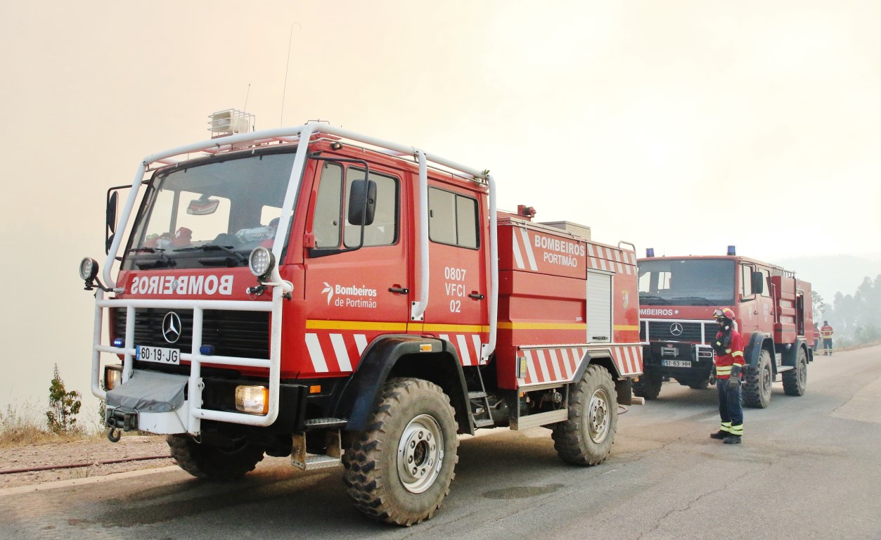 Sul Informação - Hotel do Grupo Pestana e várias localidades de Portimão evacuadas devido ao incêndio