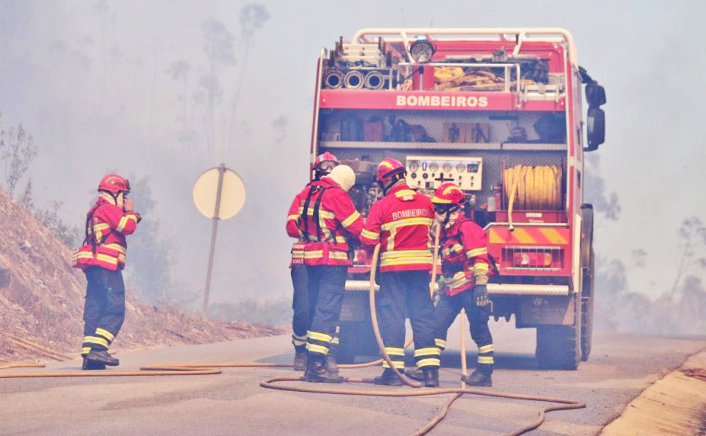 Sul Informação - Incêndios: Algarve enfrenta o Verão com duas novas equipas e «conforto» no que toca a meios aéreos