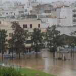 Sul Informação - Quedas de árvores e inundações rápidas são marcas da Bárbara no Algarve