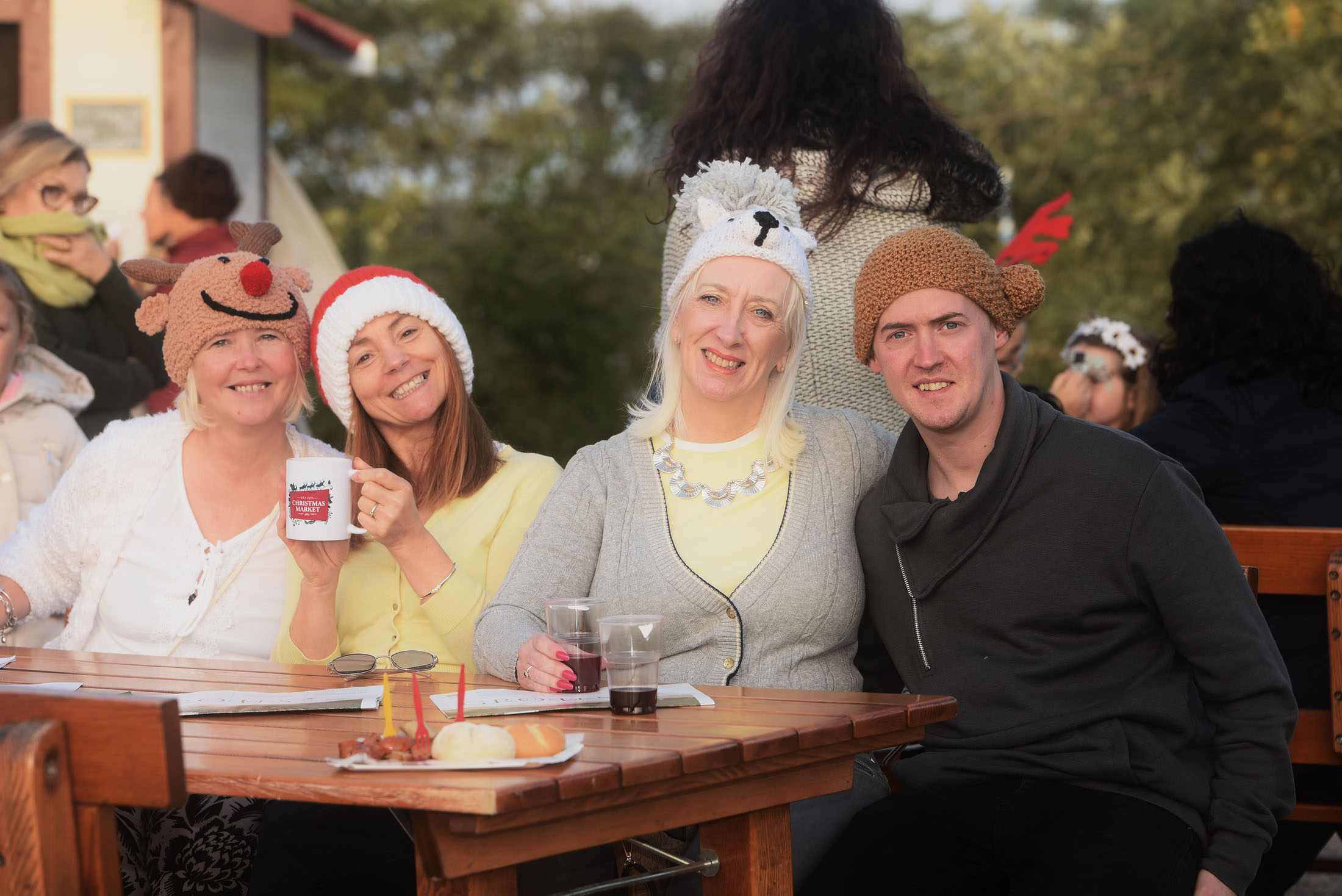 Sul Informação - Primeiro Mercado de Street Food de Natal nos jardins do Viva Vita Biergarten em Porches