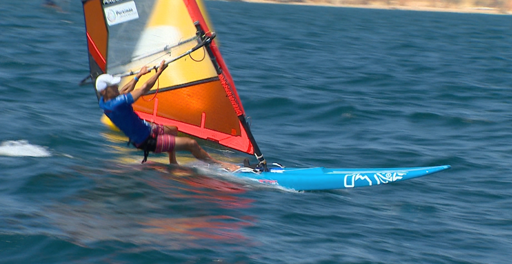Sul Informação - João Rodrigues e Stephen Allen sagram-se campeões nos Mundiais de Windsurf em Portimão