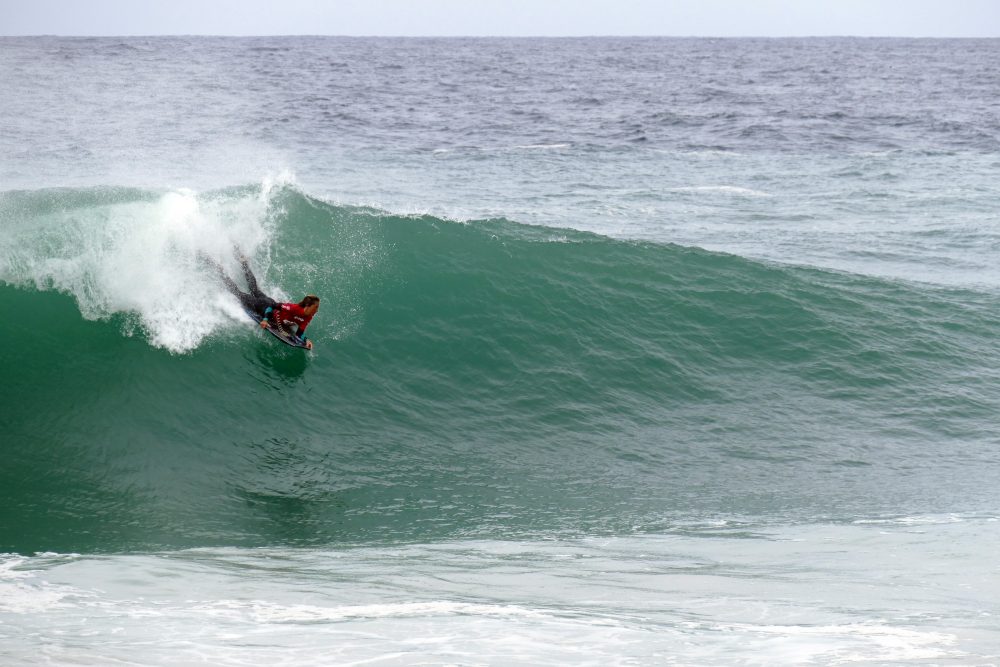 Sul Informação - Algarvia Joana Schenker é tricampeã nacional de bodyboard