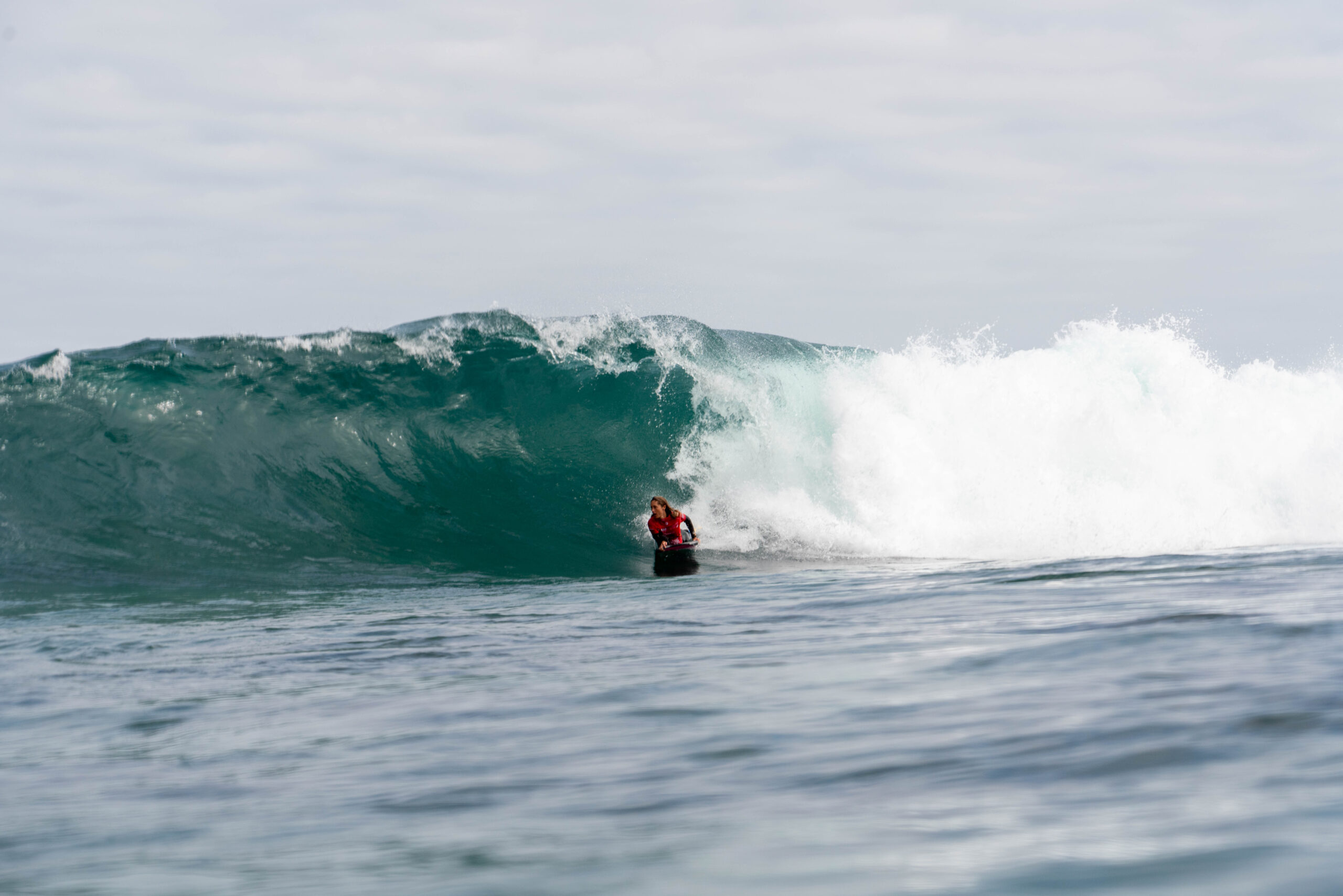 Sul Informação - Algarvia Joana Schenker termina em 2º lugar a 3ª etapa do Circuito Mundial de Bodyboard