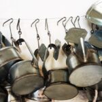 Sul Informação - O último latoeiro do Algarve ainda trabalha lá para os lados de Estiramantens