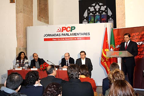 Sul Informação - Grupo Parlamentar do PCP vai propor lei para ajudar produtores de bivalves