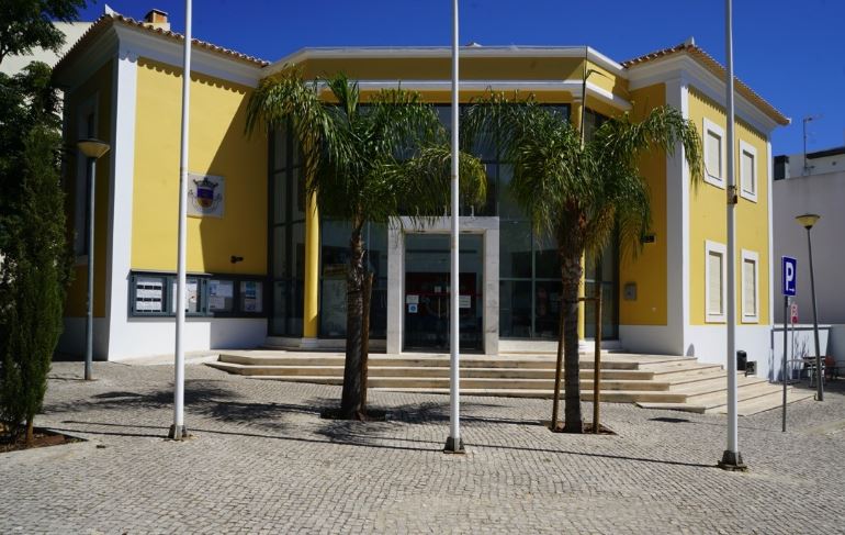 Sul Informação - Freguesia de S. Sebastião inaugura espaço lúdico e dá o nome do Padre António Nobre a rua