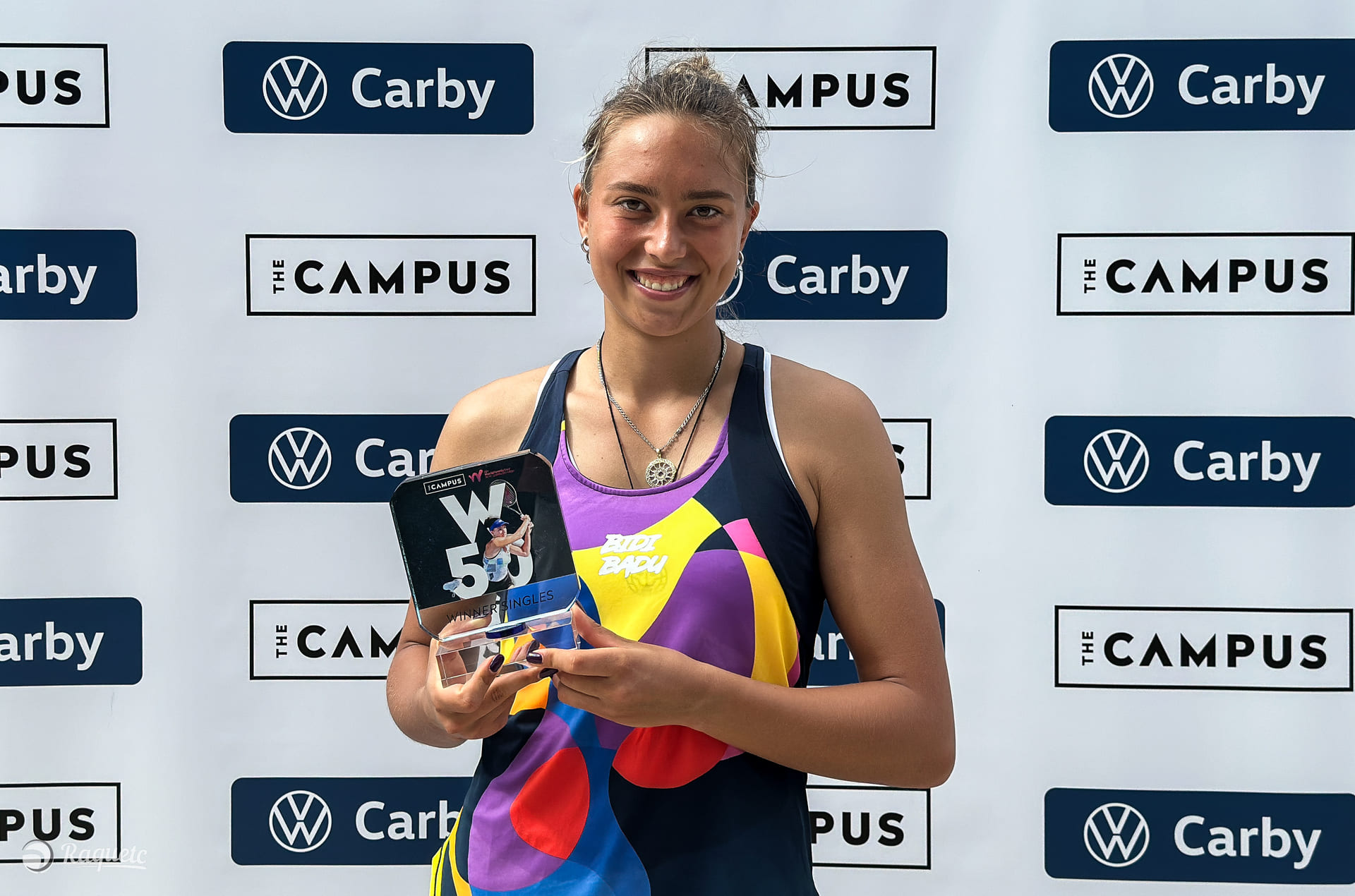 Sul Informação - Tenista Kristina Dmitruk é a nova campeã do The Campus Carby VW Ladies Open