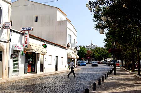 Sul Informação - Câmara de Lagoa promove concurso literário escolar sobre os 240 anos do concelho