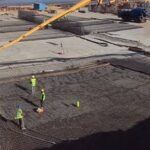 Sul Informação - Laje de fundo do reator biológico da ETAR da Companheira começa a ser construída