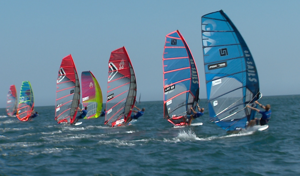 Sul Informação - João Rodrigues e Stephen Allen sagram-se campeões nos Mundiais de Windsurf em Portimão