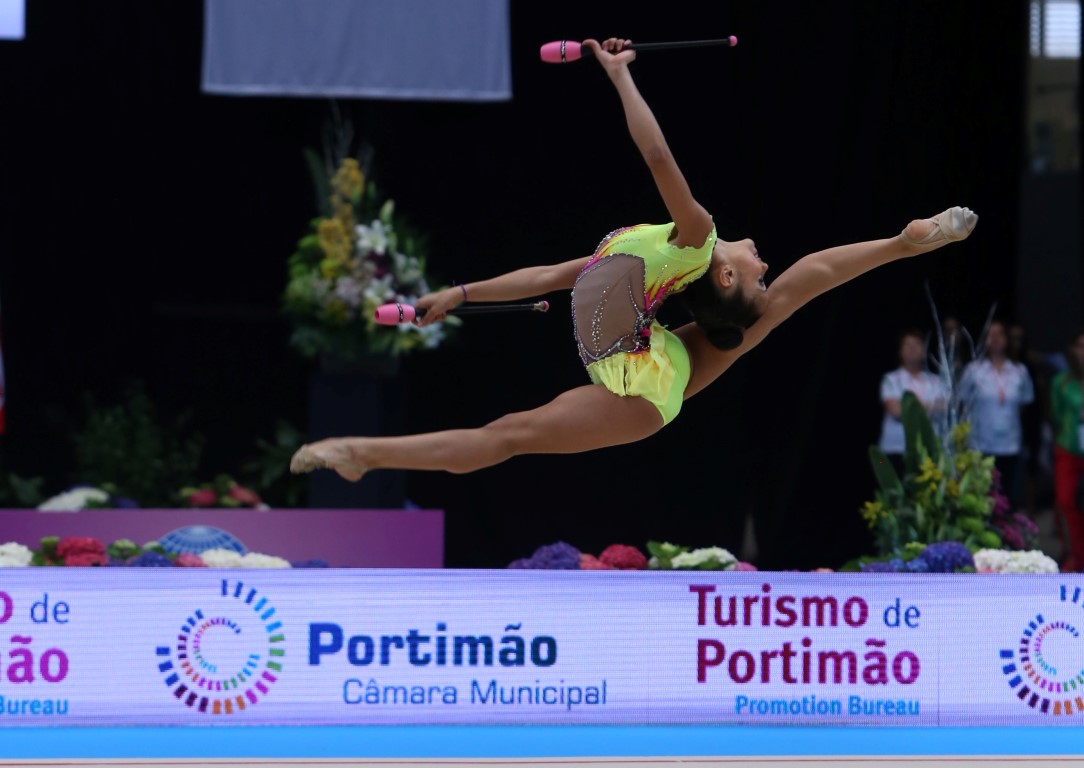 Sul Informação - Laura Sales garante presença lusa em duas finais da Taça do Mundo de Ginástica Rítmica