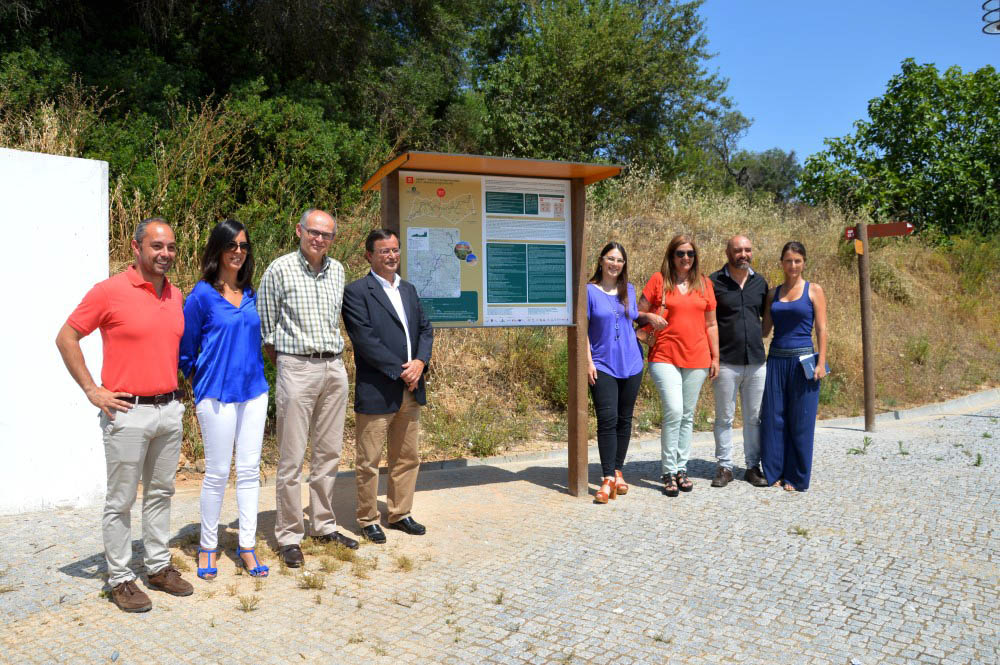 Sul Informação - Albufeira já tem ligação pedestre à Via Algarviana e a primeira bicicleta Joelette do Algarve
