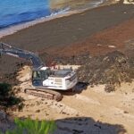 Sul Informação - Limpeza das algas já começou na Praia do Carvoeiro