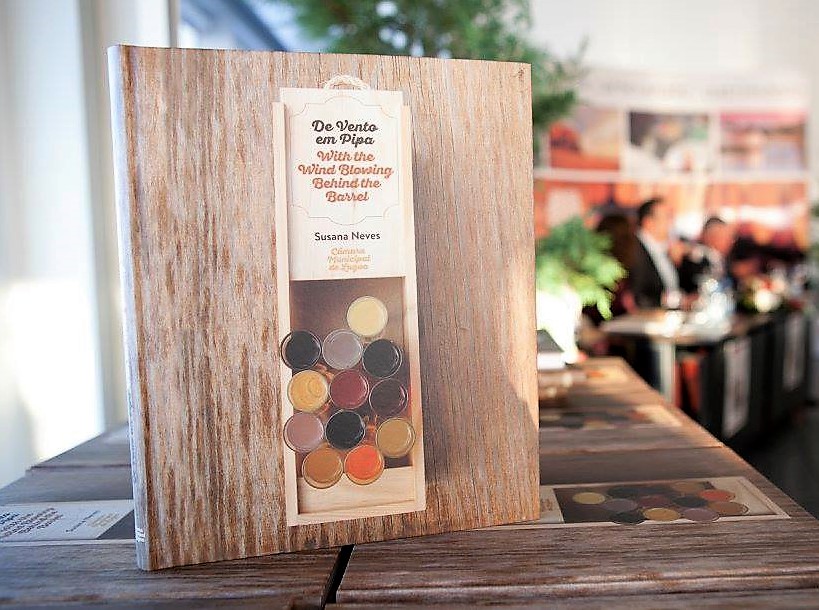 Sul Informação - Livro sobre vinho e vinha de Lagoa nomeado para prémio internacional