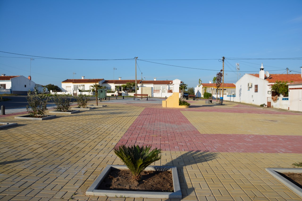 Sul Informação - Alcácer do Sal reabilita estrada com a ajuda da vizinha Grândola
