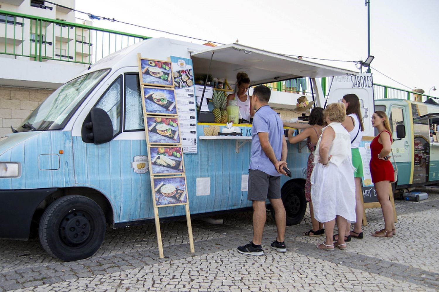 Sul Informação - Lota Cool Market regressa para levar “Blue Fever” à zona ribeirinha de Portimão