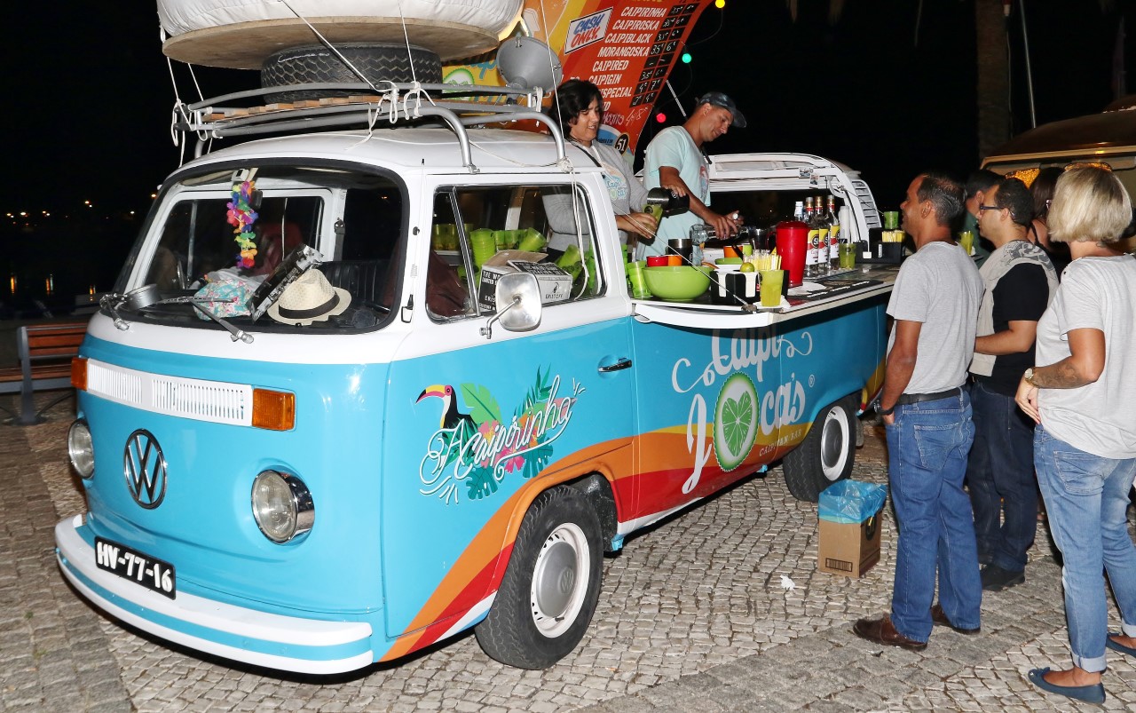 Sul Informação - Lota Cool Market está a levar festa do street food, do artesanato e dos produtos gourmet a Portimão