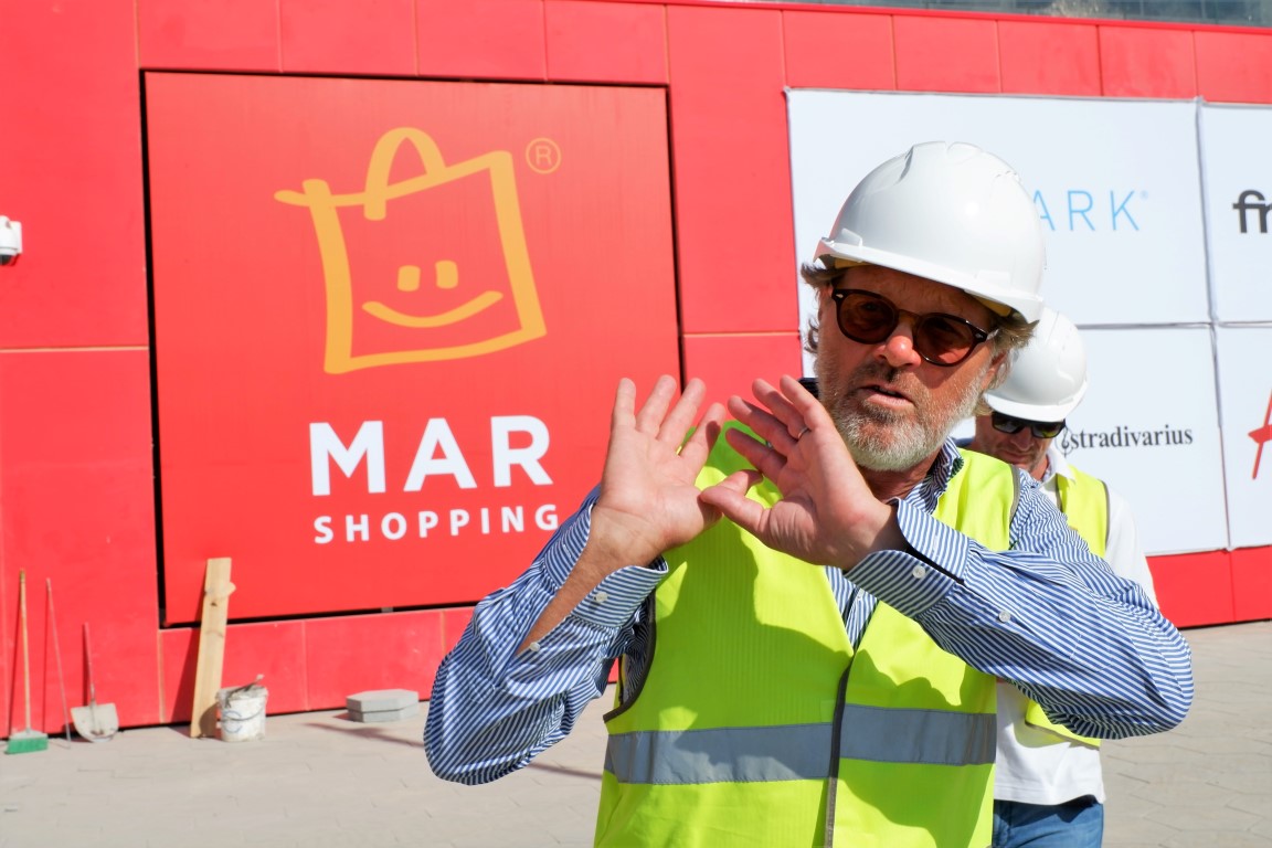 Sul Informação - Lojas vão continuar a contratar mesmo depois do MAR Shopping abrir