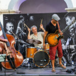 Sul Informação - Músicos de todo o mundo e muita animação: o MED está de volta às ruas de Loulé