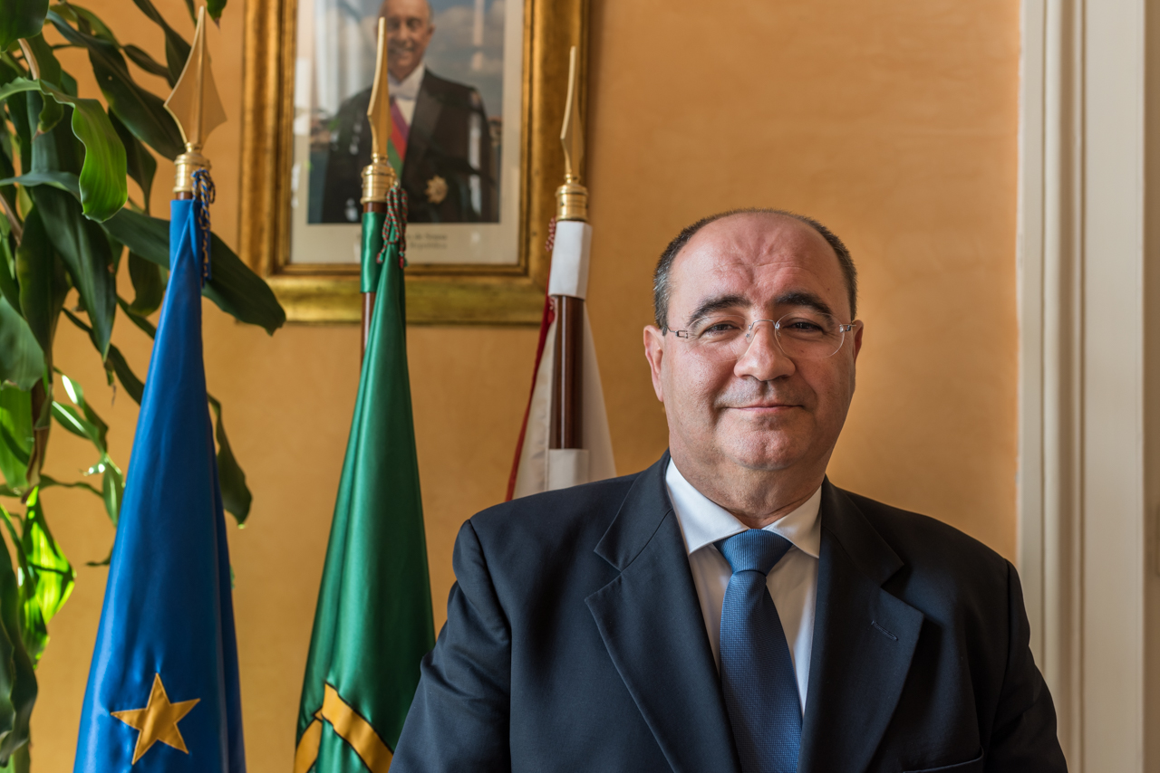 Sul Informação - Câmara de Faro acusa oposição de «bloquear» serviços desportivos no concelho