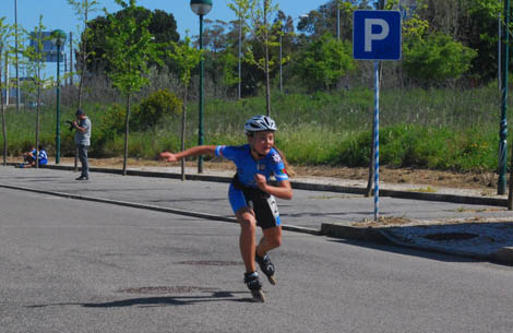 Sul Informação - Aluna da Escola Internacional do Algarve conquista dois títulos em patinagem de velocidade
