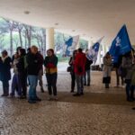 Sul Informação - Investigadores e docentes da UAlg manifestaram-se para «dar uma pedrada no charco»
