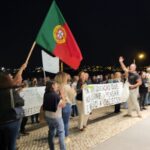 Sul Informação - Professores surpreendem ministro João Costa com manifestação em Portimão