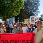 Sul Informação - Manifestantes saem à rua no Algarve para exigir casa para viver