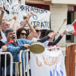 Sul Informação - Manifestantes e até cegonhas anti-petróleo esperaram o ministro do Ambiente e esperaram e esperaram…