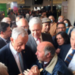 Sul Informação - Sem máscara, com beijos e selfies: foi assim o regresso de Marcelo à Ovibeja [com fotos]