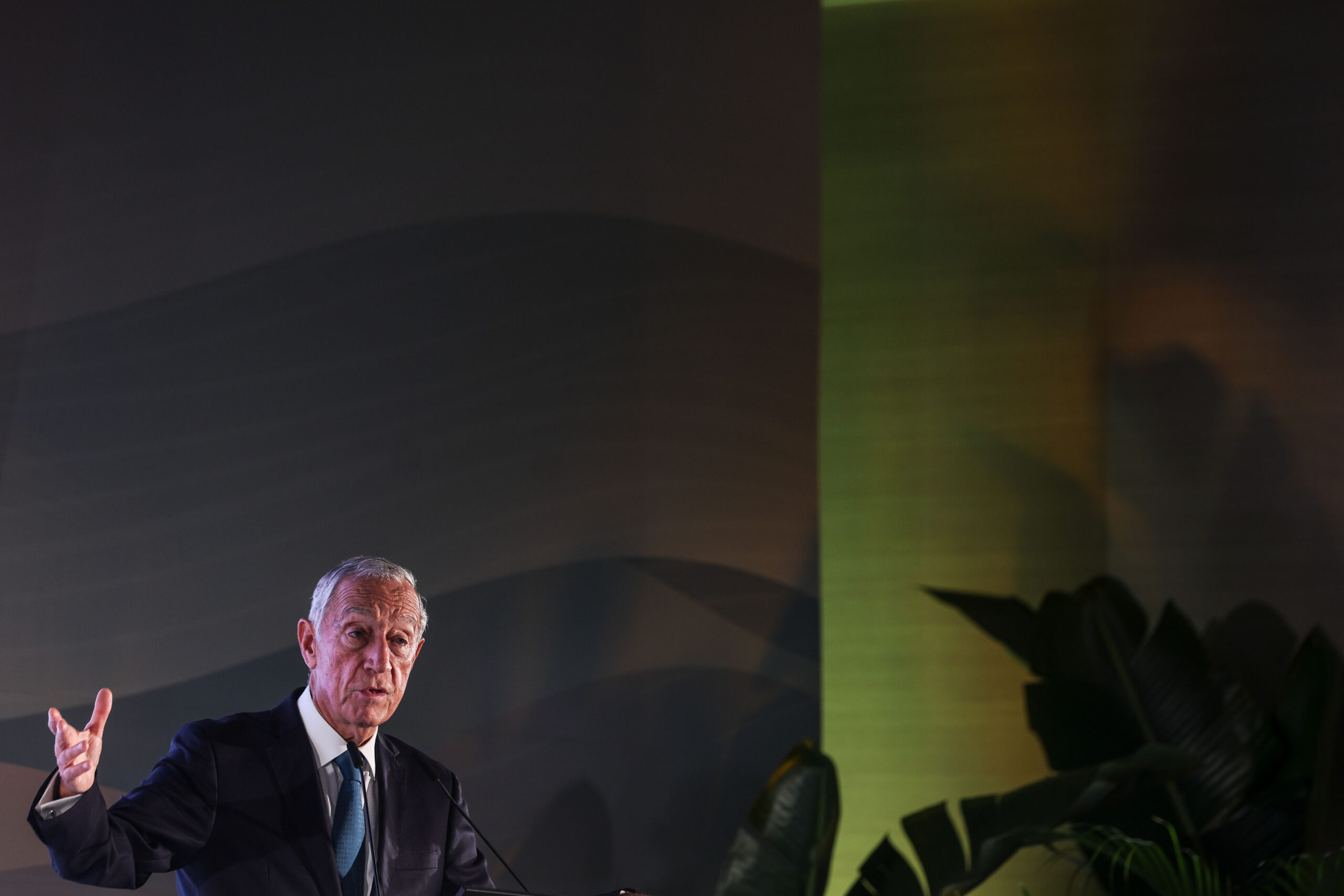 Sul Informação - Presidente da República lamenta morte de bombeiro de Odemira