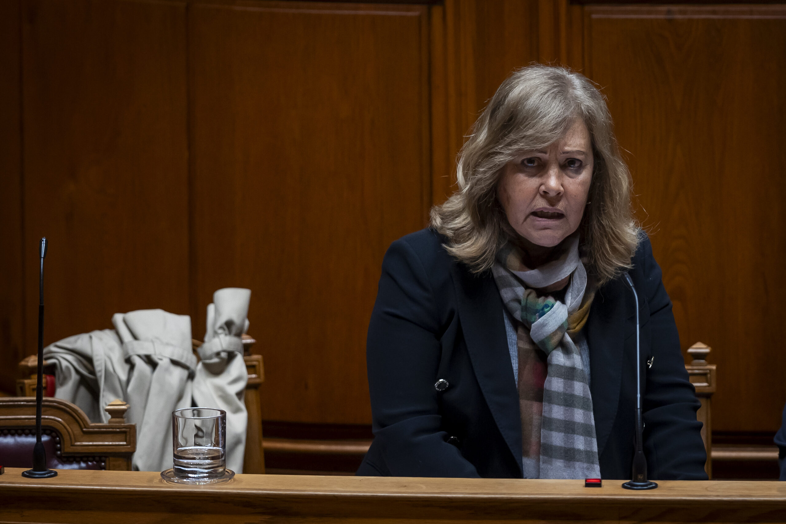 Sul Informação - Ministra diz que inquérito pretende «apurar todos os factos» sobre viaturas dos bombeiros