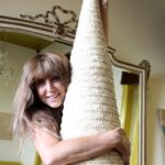 Sul Informação - A “Arte Entrançada” de Maria João Gomes mostra-se no Museu do Traje de São Brás