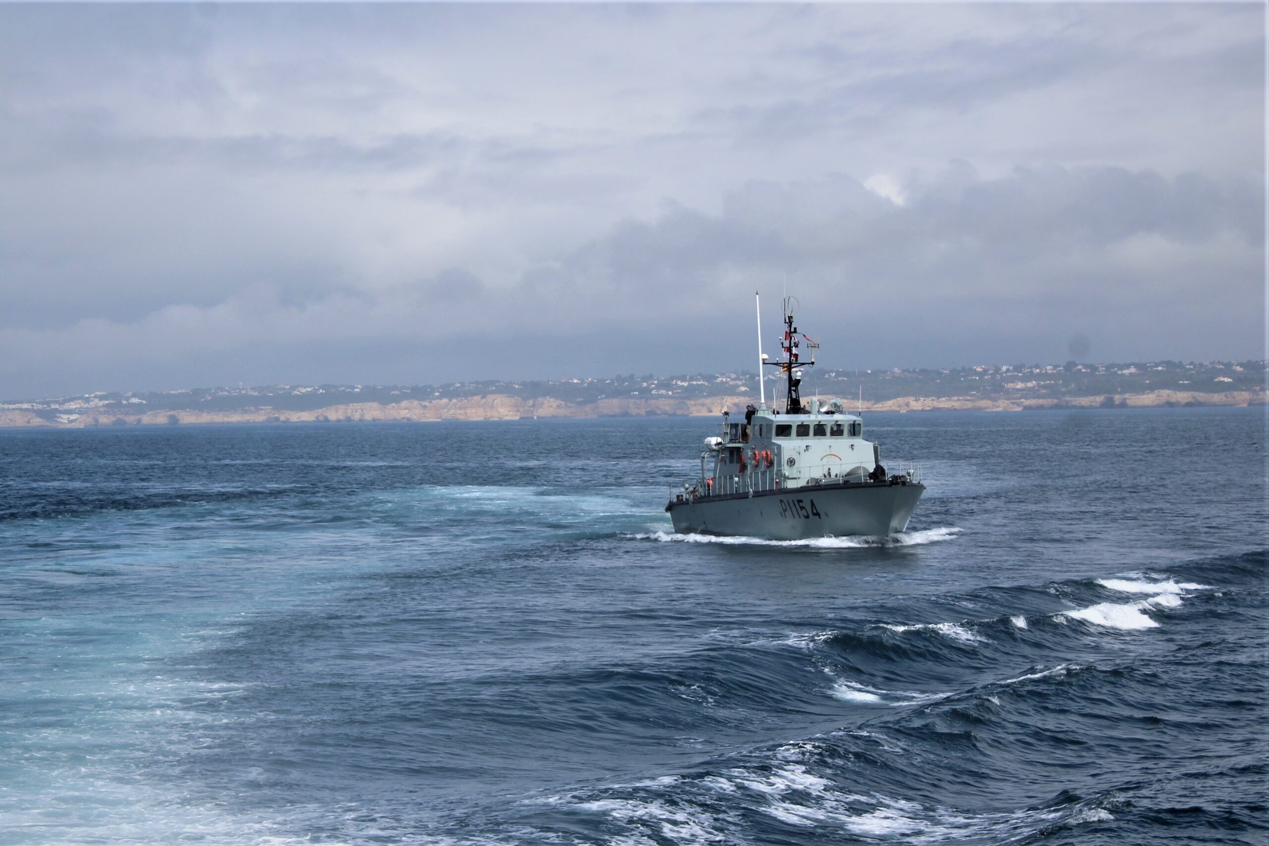 Sul Informação - Exercício da Marinha junta navios e aeronaves de 10 países a Sul de Portimão
