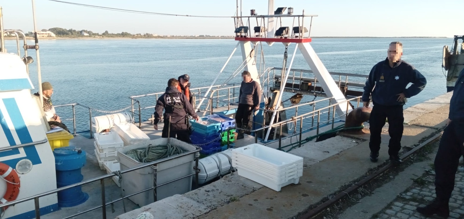 Sul Informação - Embarcação espanhola apanhada a pescar ilegalmente no Algarve