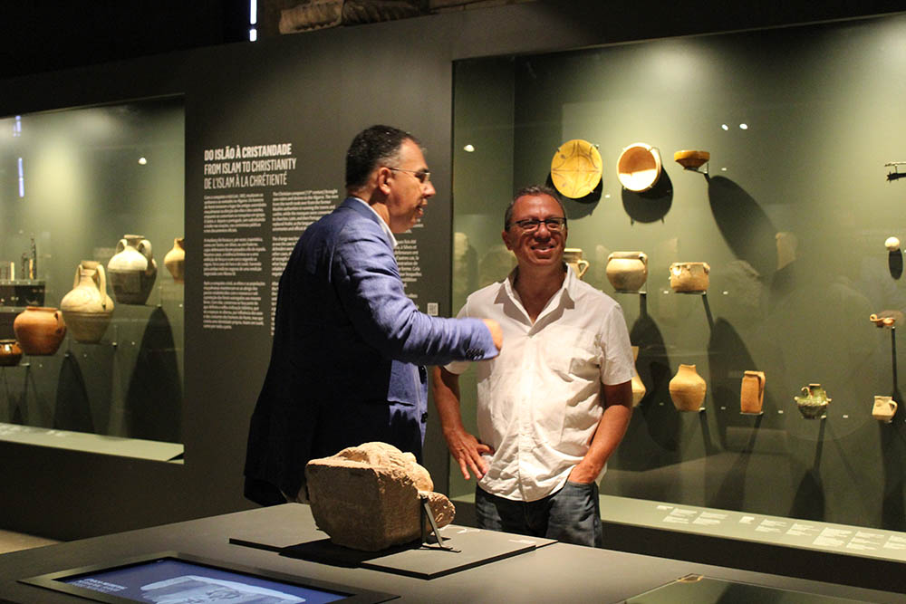 Sul Informação - Mário Laginha é «ainda mais louletano» depois de visitar exposição sobre arqueologia de Loulé em Lisboa