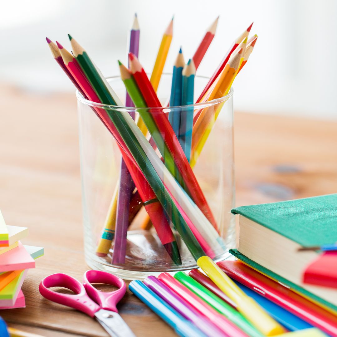 Sul Informação - Tavira oferece kits de material escolar e livros de fichas aos alunos