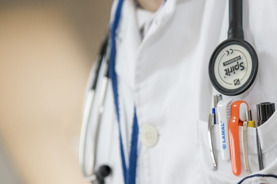Sul Informação - ARS tem «fé» que os hospitais do Algarve terão 51 novos médicos «até final de Agosto»