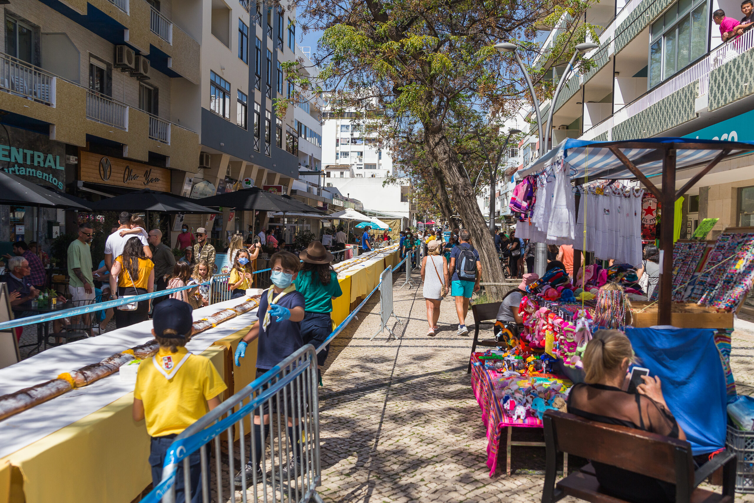 Sul Informação - Mercadinho da Páscoa de Quarteira regressa com baile, folar gigante e animação infantil