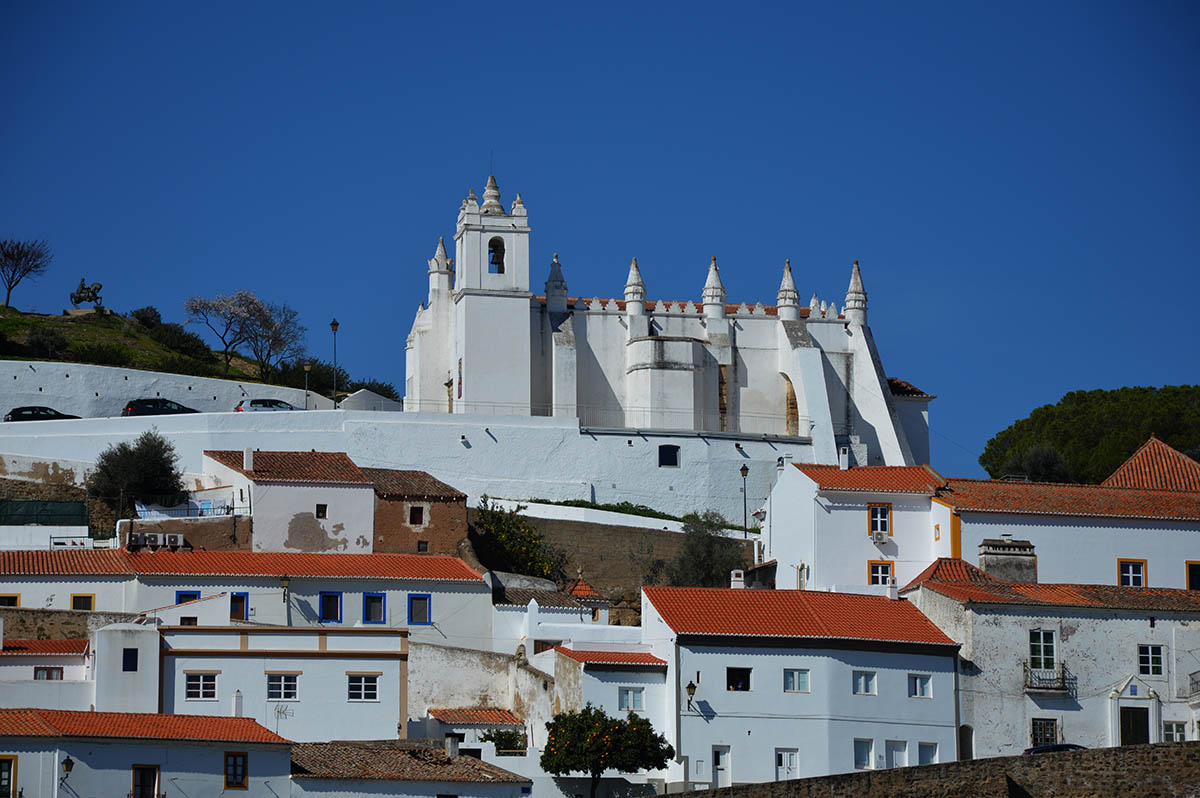 Sul Informação - Em Mértola, entre paleocristãos, mouros, canto gregoriano e um mantra hindu