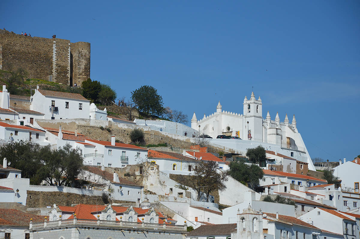 Sul Informação - Em Mértola, entre paleocristãos, mouros, canto gregoriano e um mantra hindu