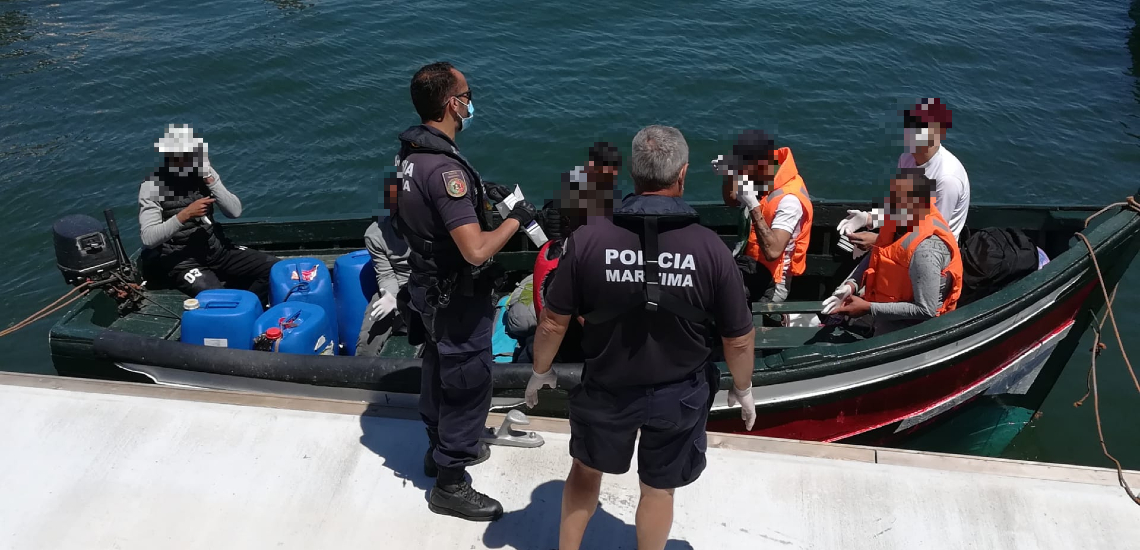 Sul Informação - Barco com sete migrantes intercetado dentro da Ria Formosa