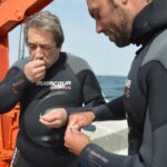 Sul Informação - Ministro do Mar mergulhou no «primeiro viveiro de amêijoas em mar aberto do mundo»