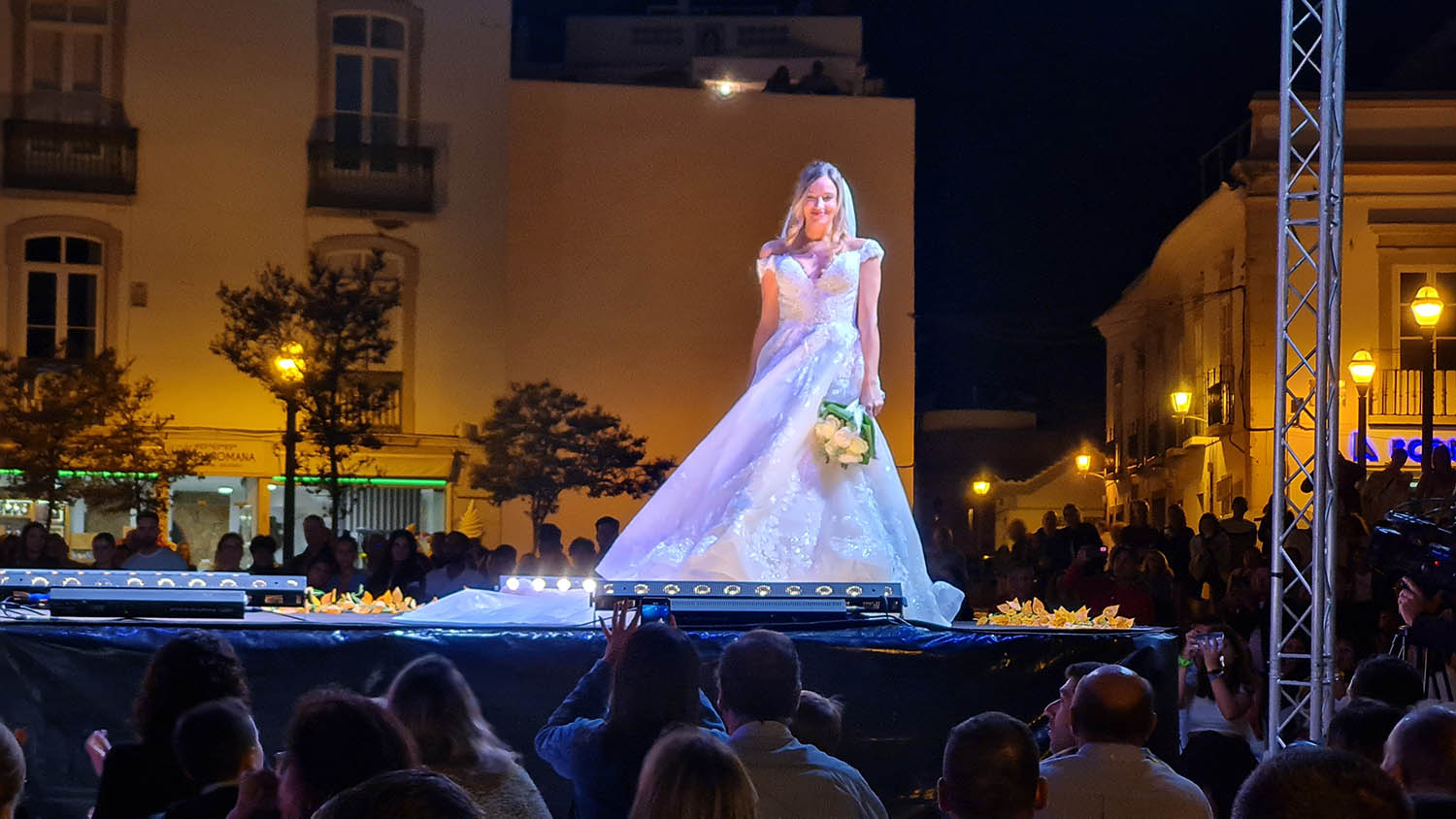 Sul Informação - Joana Alvarenga e Valter Carvalho brilharam na passarela da “Moda Tavira 2022”