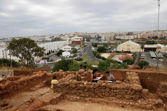Sul Informação - Monte Molião volta a estar de portas abertas para mostrar escavações arqueológicas