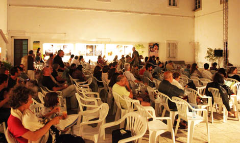 Sul Informação - Mostra de Cinema Não-Europeu volta aos Claustros do Convento do Carmo de Tavira