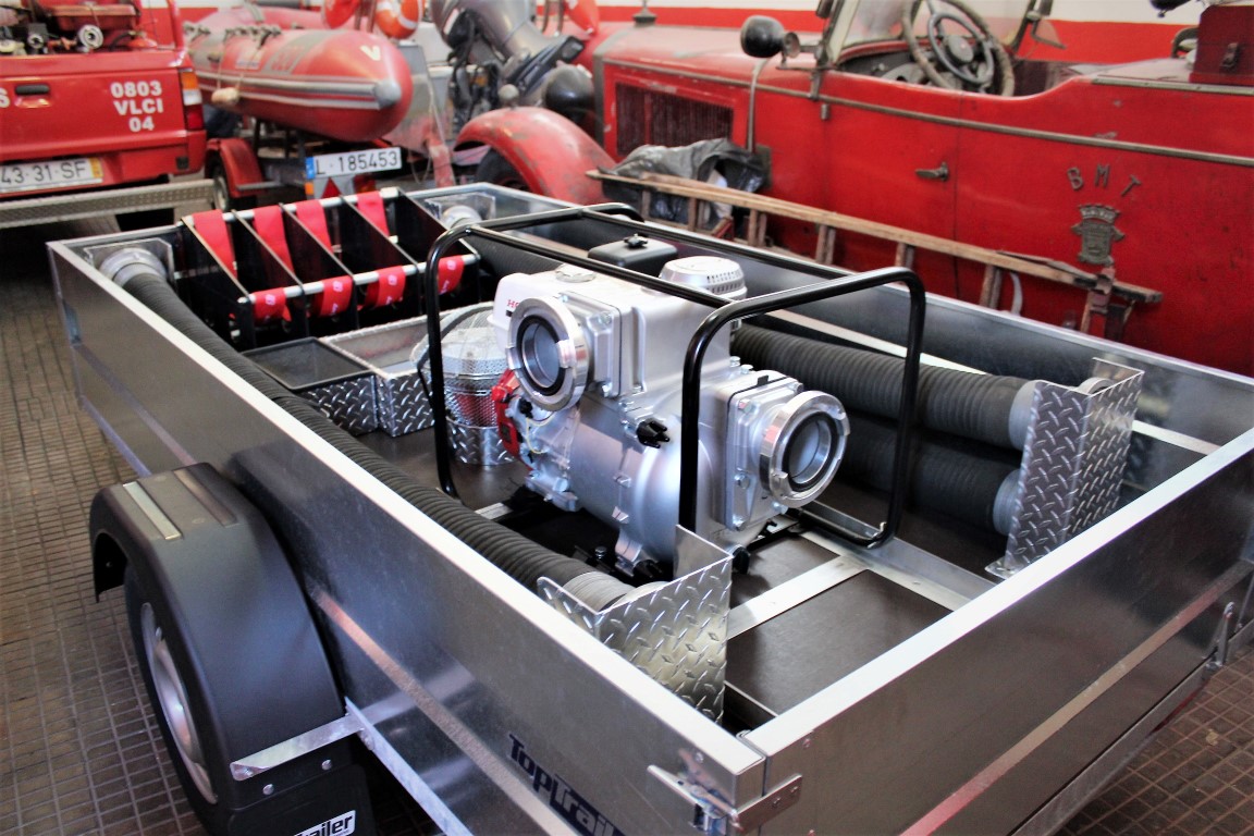Sul Informação - Bombeiros de Tavira ganham motobomba e novo equipamento de desencarceramento